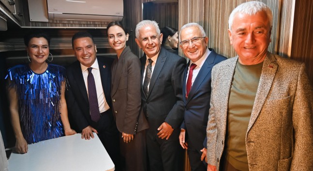 KUMLUCA’DA ATATÜRK STADYUMU AÇILIŞI VE ŞEVVAL SAM KONSERİ