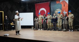 Kemer de Öğrencilerden duygu yüklü anma programı