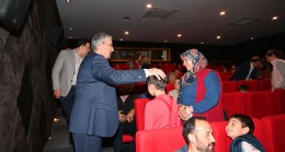 “Gülşen” tiyatro oyunu büyük alkış aldı