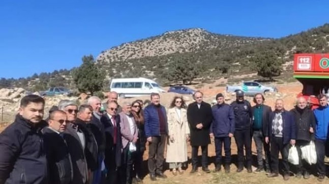 21 MART DÜNYA ORMANCILIK GÜNÜ VE ORMAN HAFTASI DOLAYISIYLA BİN SEDİR FİDANI DİKİMİ GERÇEKLEŞTİ