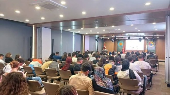 Kumluca Sosyal Hizmetlere Eğitim verildi