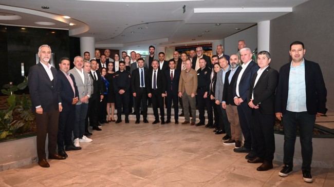 Kemer’de Kemer Turistik Otelciler ve İşletmeciler Birliği (KETOB) tarafından 2025 turizm sezonu açılış toplantısı gerçekleştirildi.