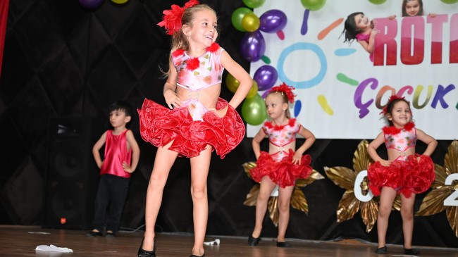 Rota Işık Çocuk Evi’nden Yıl Sonu Gösterisi